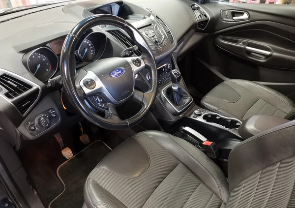 Ford Kuga cena 48400 przebieg: 134000, rok produkcji 2014 z Skarszewy małe 497